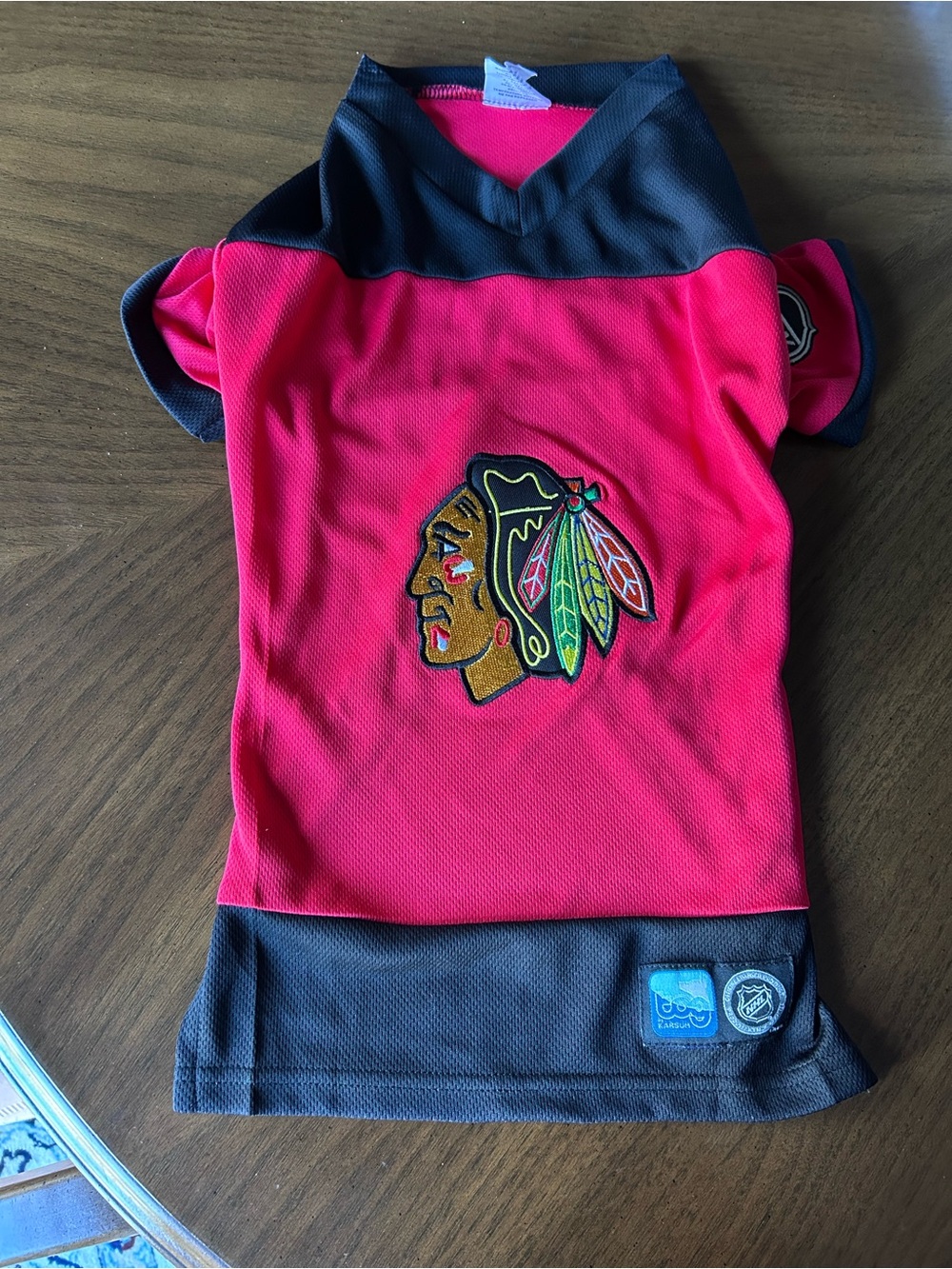 Chicago Blackhawks Dog Red & Black Hockey Jersey Sweater. Medium sized dog - NEW